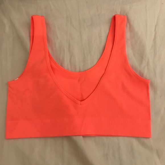 “Sports bra-ish” type top - Picture 2 of 2